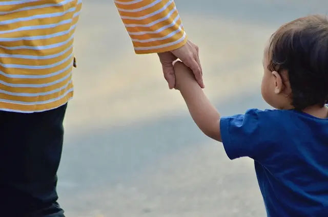Les Bienfaits de la Communication Précoce avec Bébé