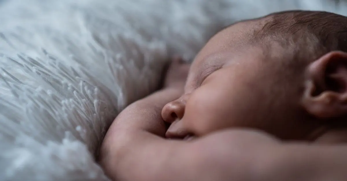 Les Bienfaits du Portage Bébé : Tout Ce Qu'il Faut Savoir