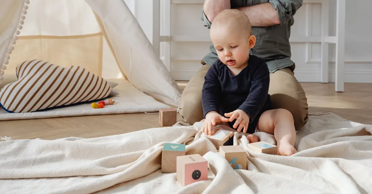Les Étapes Essentielles du Développement de Bébé : Guide Complet