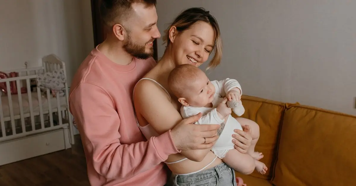 10 Astuces Pour Favoriser le Lien Parent-Bébé