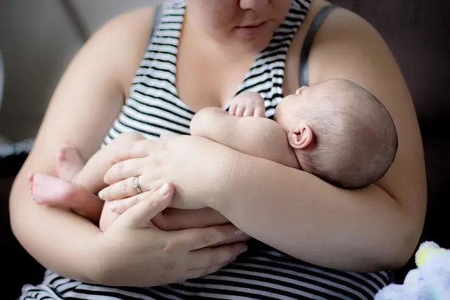 10 Astuces pour Établir une Routine Sereine pour Bébé