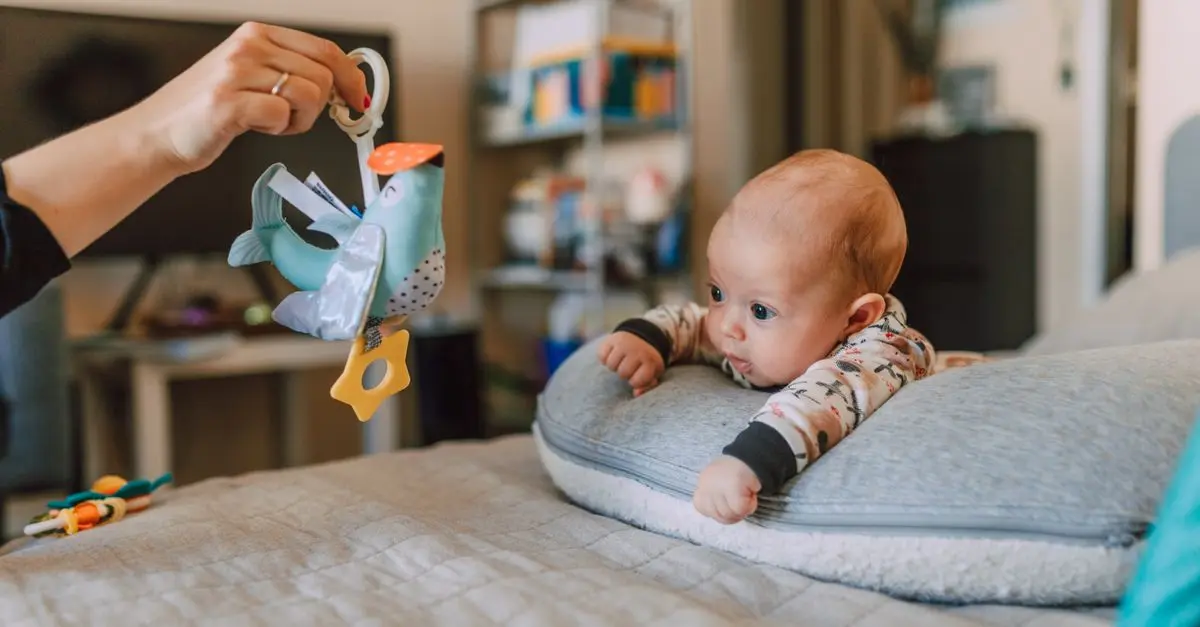 Guide Pratique : Créer un Espace de Jeu Évolutif pour Bébé