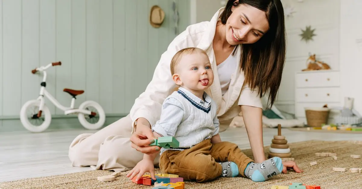 Comment Évaluer le Développement de Bébé : Guide Pratique
