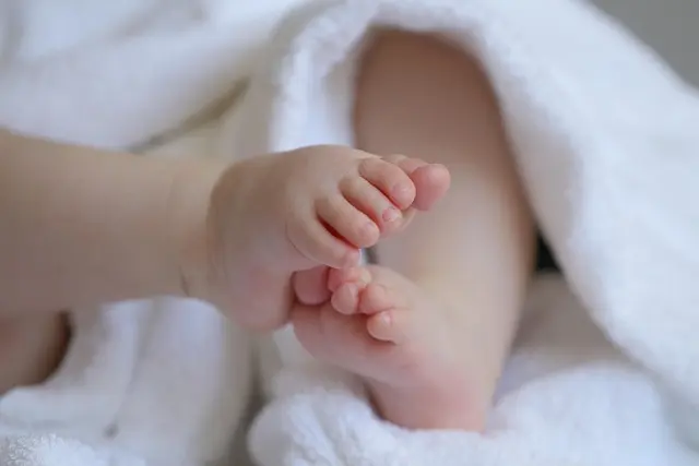 Les 10 Meilleures Activités pour Stimuler Bébé durant ses Premières Années