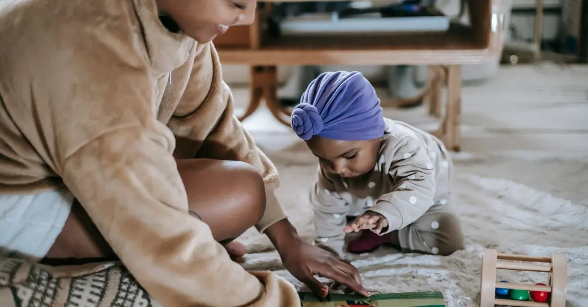 Comment Accompagner l'Apprentissage des Premiers Mots chez Bébé